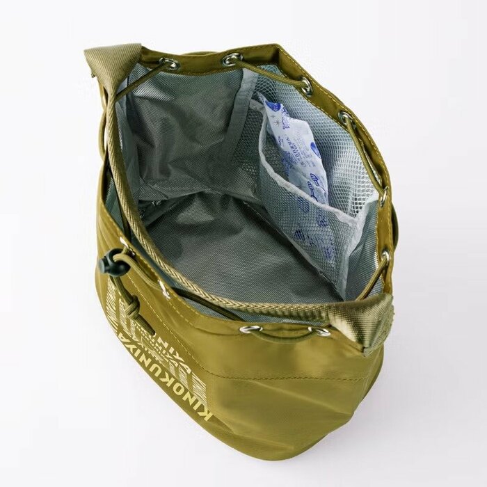 中身の出し入れがスムーズに行えるのも嬉しいポイントです