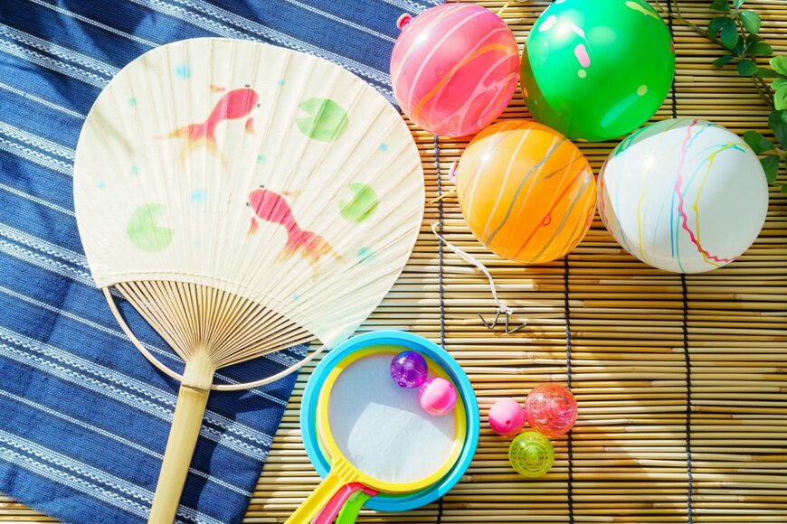 【65歳以上の無職夫婦】貯蓄額・年金月額・生活費の平均はいくら？生活費は平均で毎月「約3万4000円の赤字」