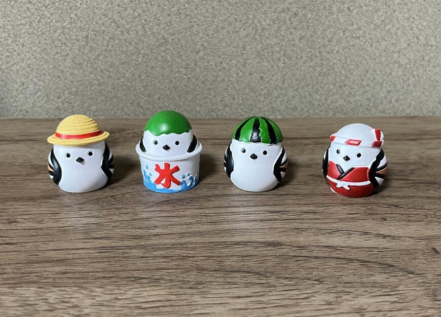 キャンドゥ、シマエナガの置物写真