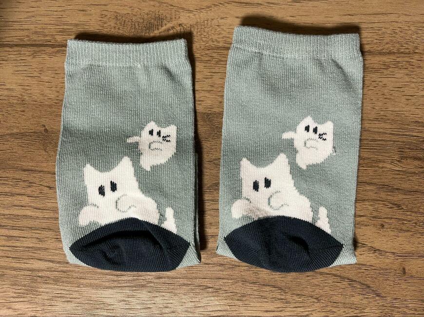 セリア、キッズショートクルー丈ソックス かかとハロウィン柄