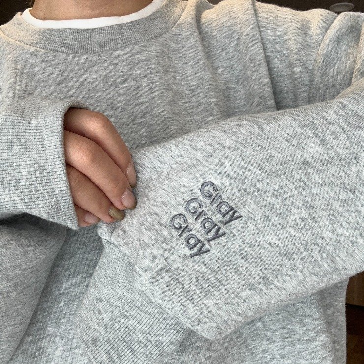 しまむら公式　レディース　オーバーサイズ袖刺繍プルオーバー（ammy）の画像