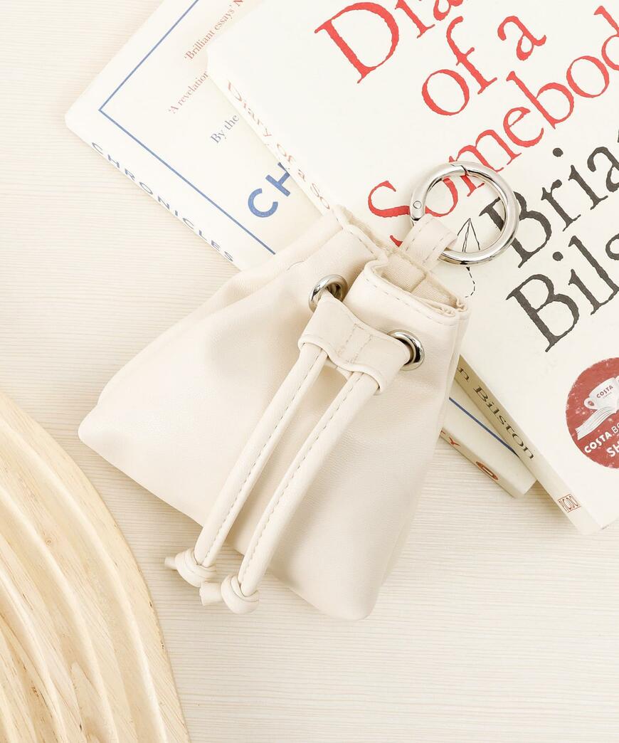 3COINS 、マルチ巾着ポーチ 画像