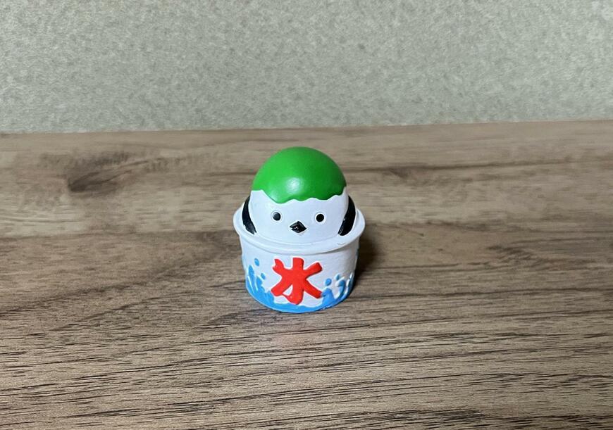 キャンドゥ、シマエナガの置物写真