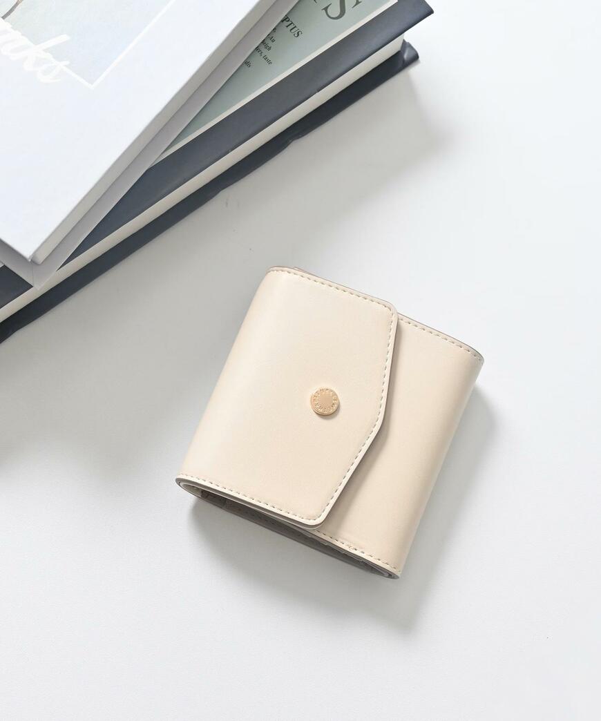 フラップ付ミニ財布
