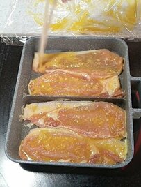 【男子高校生弁当】おかずがぎっしり詰まった「ポークピカタ弁当」が話題