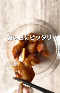 【ひと口冷やし中華弁当】暑い日におすすめ！冷凍焼き鳥と稲荷揚げを使ったアイデア弁当が話題