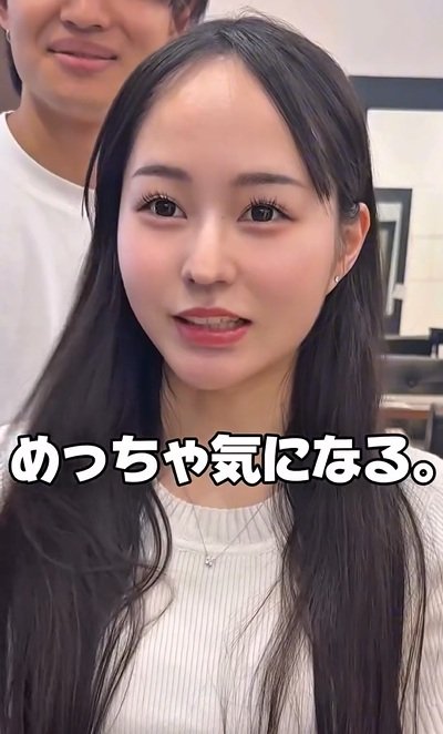 顔の大きさについて悩みを打ち明ける女性