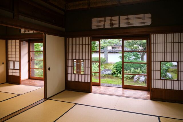 古い壁を落とすと「こんな下地でした」　耐震補強工事で現れた「昔の木材の張り方」に注目集まる