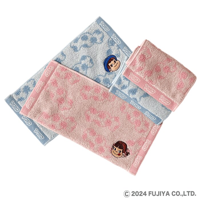 こちらのハンカチもペコちゃんとのコラボ商品