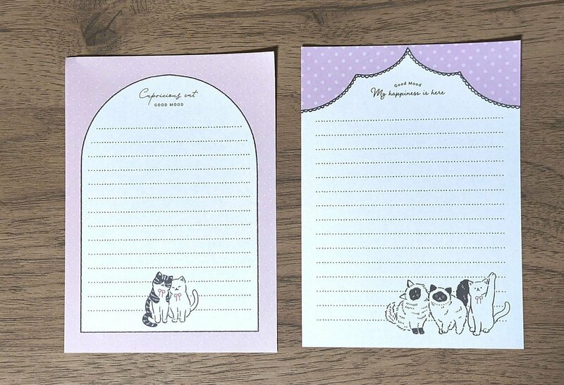 セリア、A6 メモ帳 60枚 スケッチねこ柄筆者撮影写真