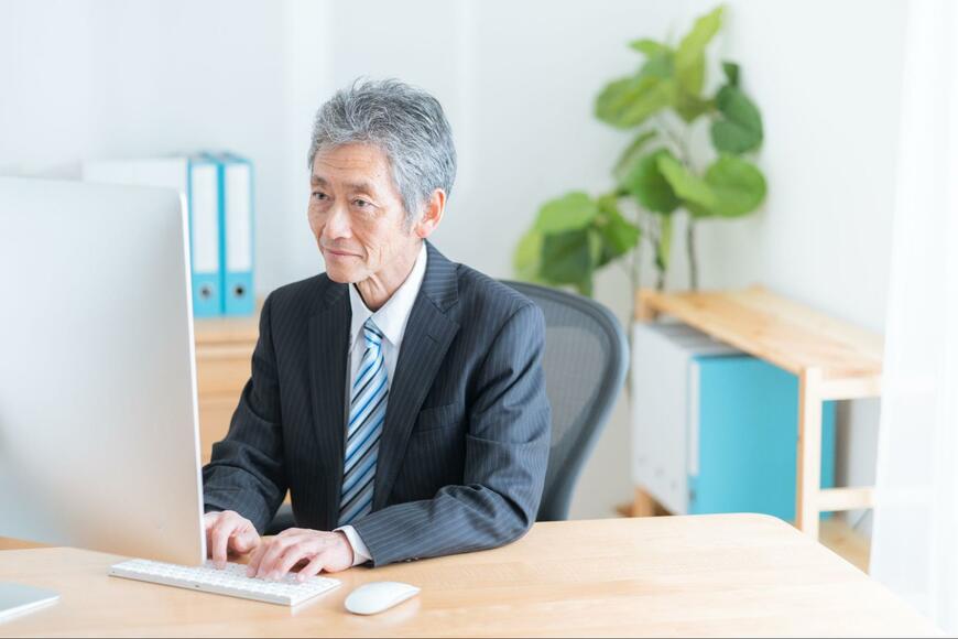 【過去最多】65歳以上の就業者数は21年連続で増加に！働くことで年金が減ってしまうケースも…「在職老齢年金制度」とは？
