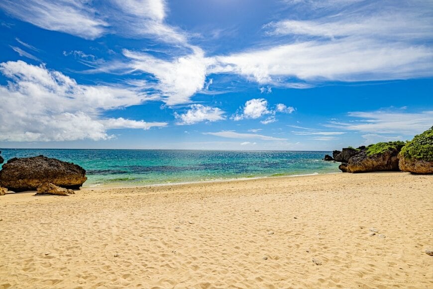 【日本最西端】与那国島で撮影された「美しい夕日」　一緒に黄昏れる「まさかの生き物」に思わず目を疑う