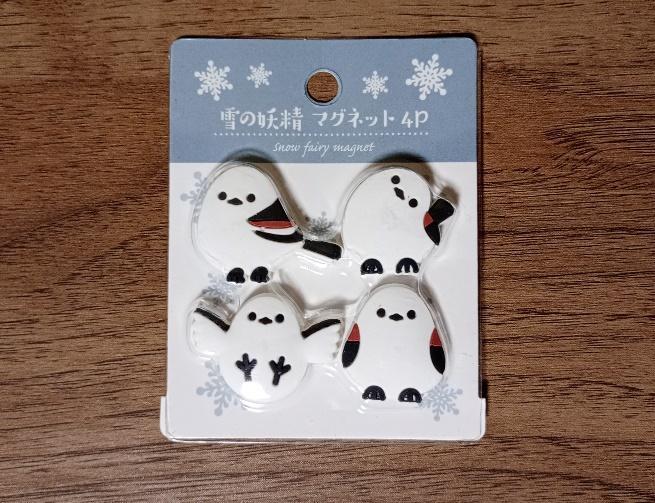 出所：筆者撮影（セリア、雪の妖精 マグネット 4P）