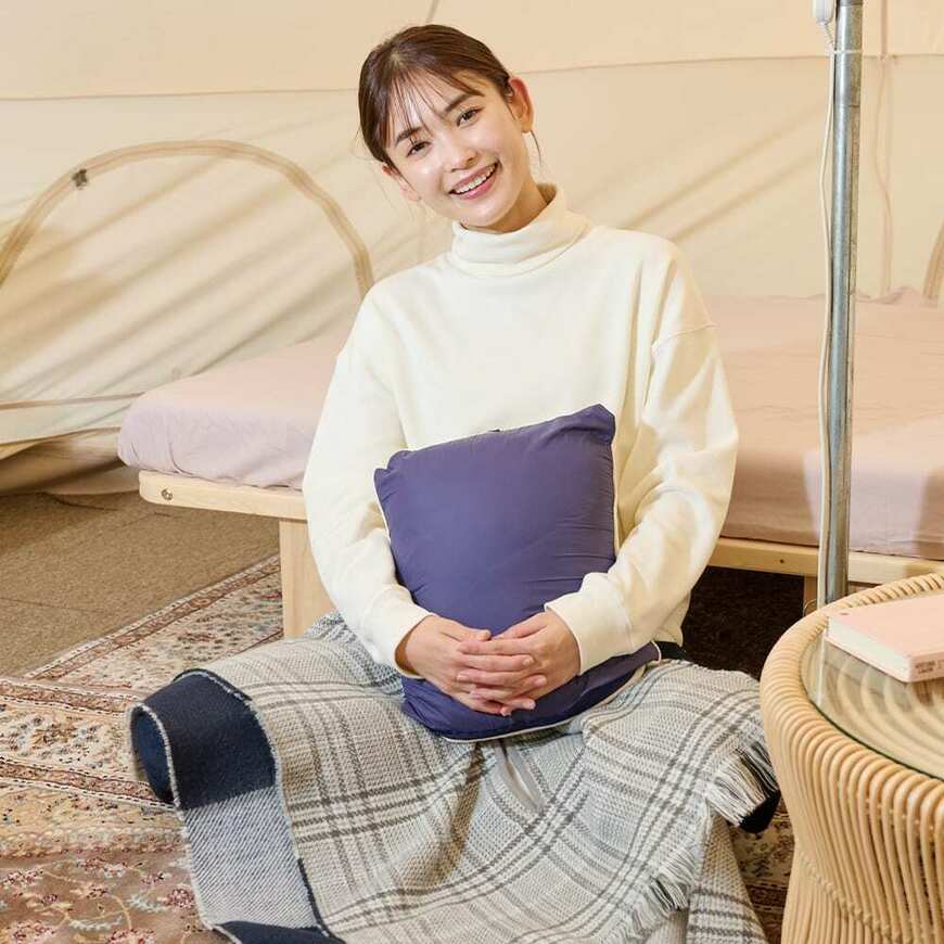 出所：ワークマンオンラインストア 【WEB限定】レディースディアテックウォームブランケットポンチョ