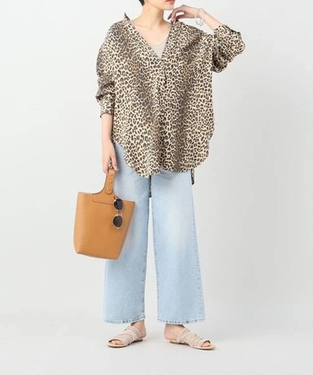 R’IAM - ミニレオパード シャツ ¥19,440（税込）