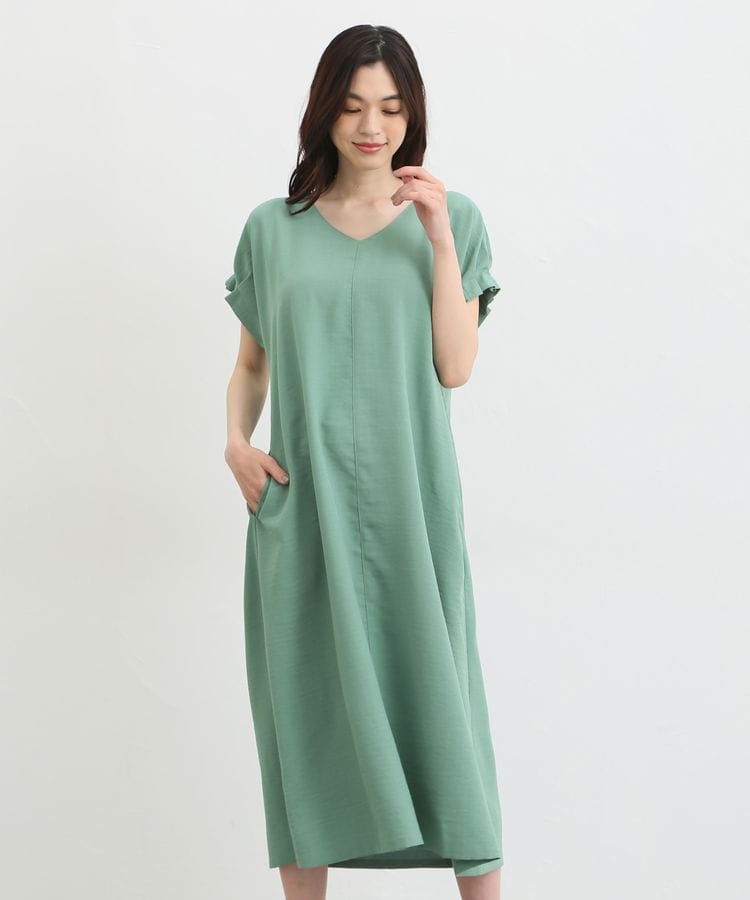 出所：ハニーズ公式通販 袖タックワンピース