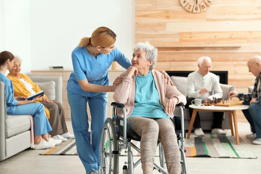 【介護施設】有料老人ホームとサービス付き高齢者向け住宅の違いとは