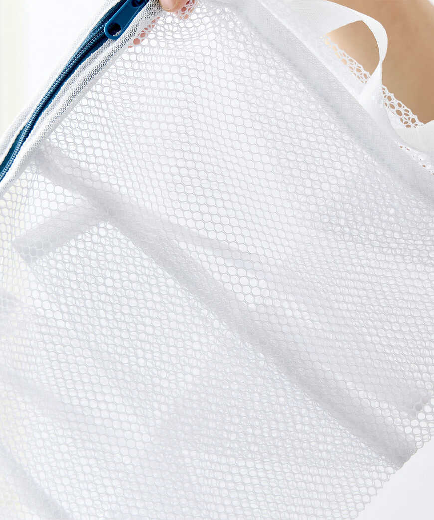 3COINS公式 そのまま干せるくつしたランドリーネット 画像