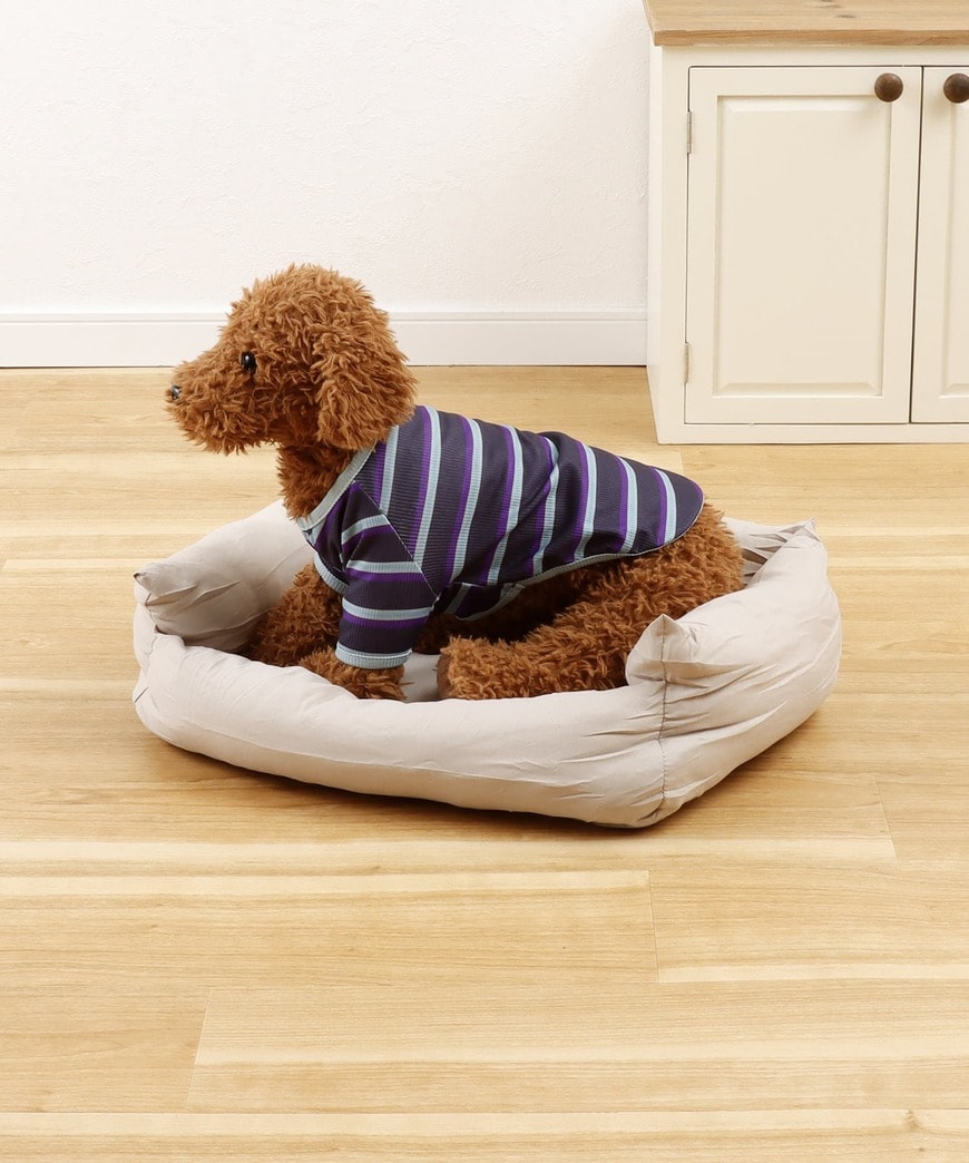 シンプルなデザインで、季節を問わずお部屋のインテリアに馴染みます