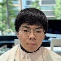 【別人級】「カットするなら思いっきりイメチェンしたい！」男性が旅行中に大変身！「めっちゃ垢抜けた！」との声も