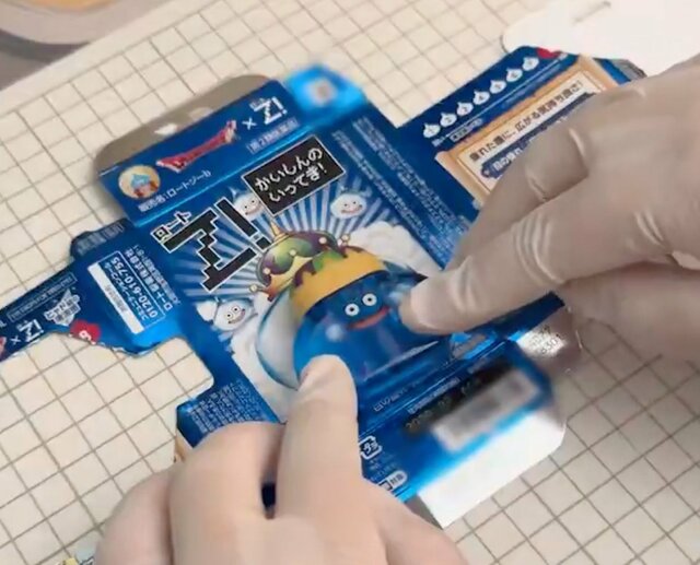 ドラクエコラボの目薬×100均ケースを使って…　まるで公式商品のような「デコリメイク」に賞賛の声