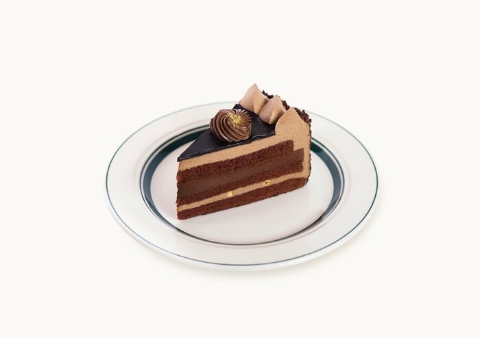 「プレミアムチョコ生ケーキ」も半額の333円