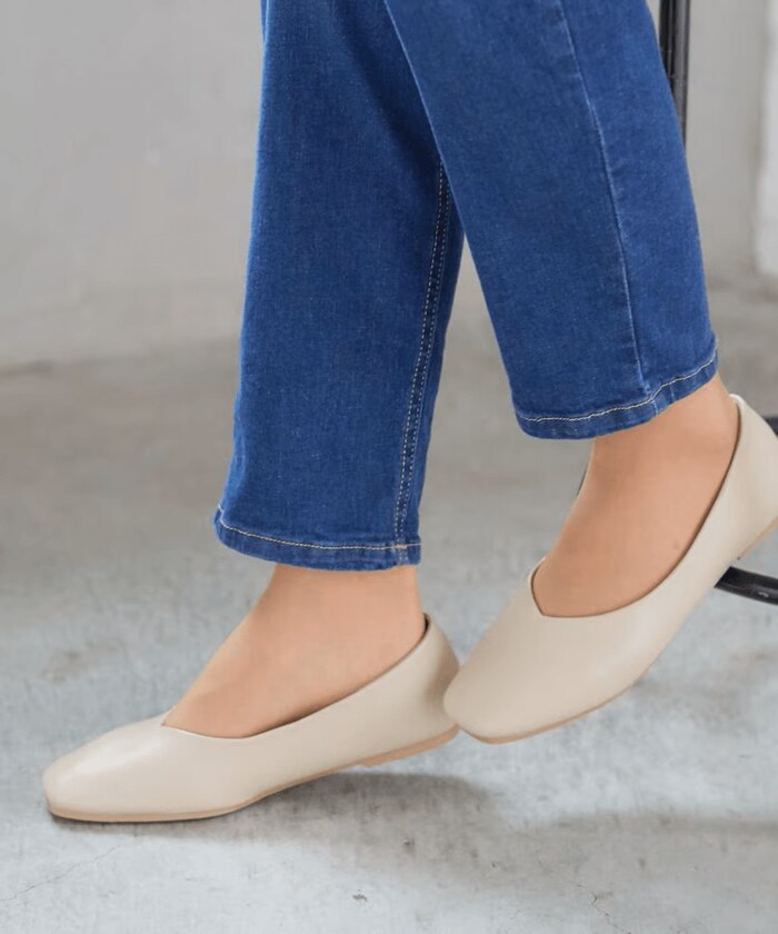 やわらかスクエアトゥパンプス