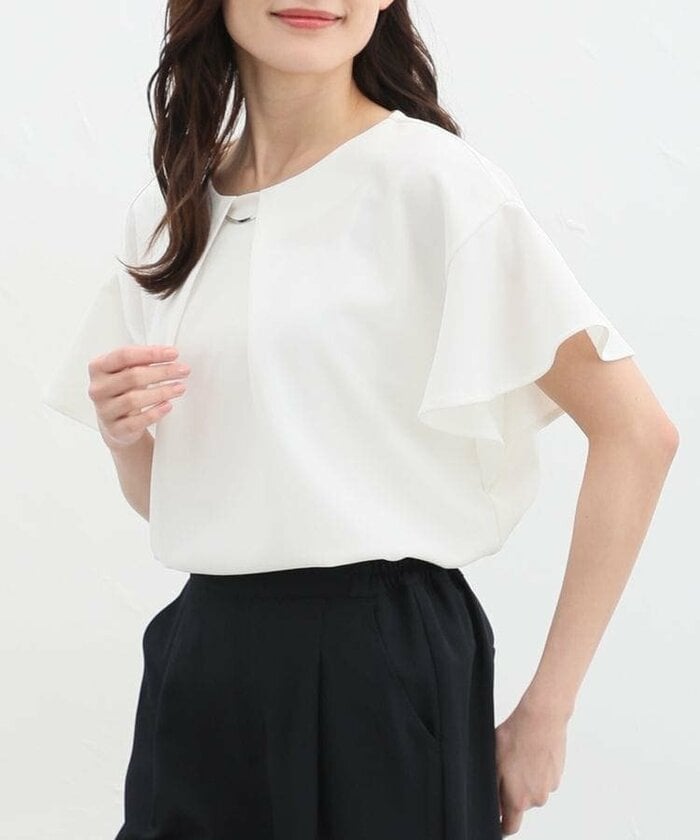 ハニーズ公式　メタルパーツ付トップス