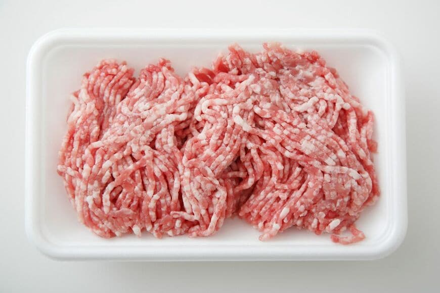 ピンクの毛糸を編んだ結果　「ひき肉みたいな見た目」に変貌