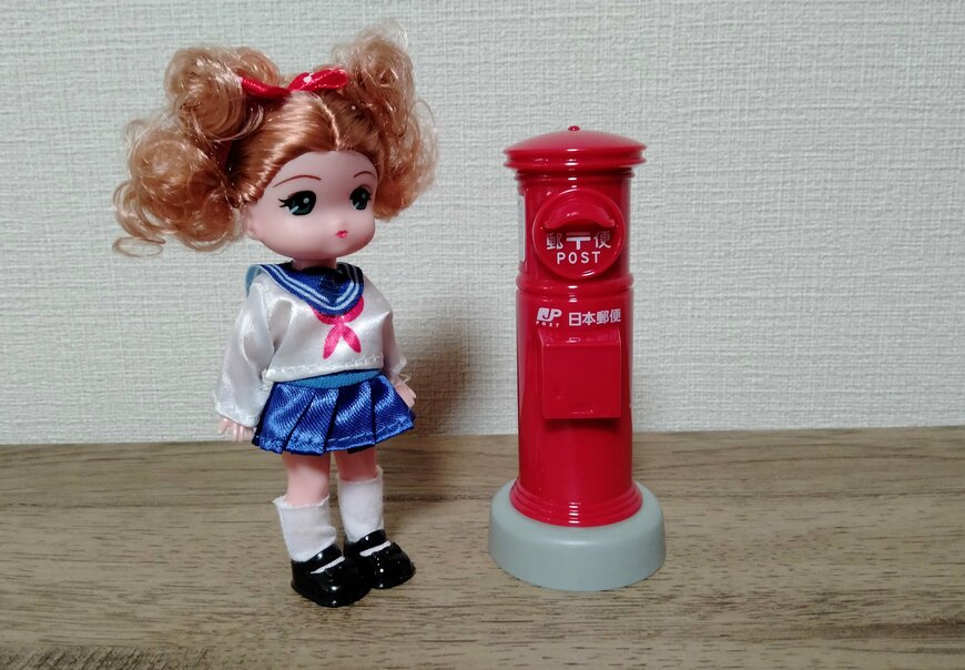 筆者撮影（ダイソー、丸型郵便ポストハンコケース）