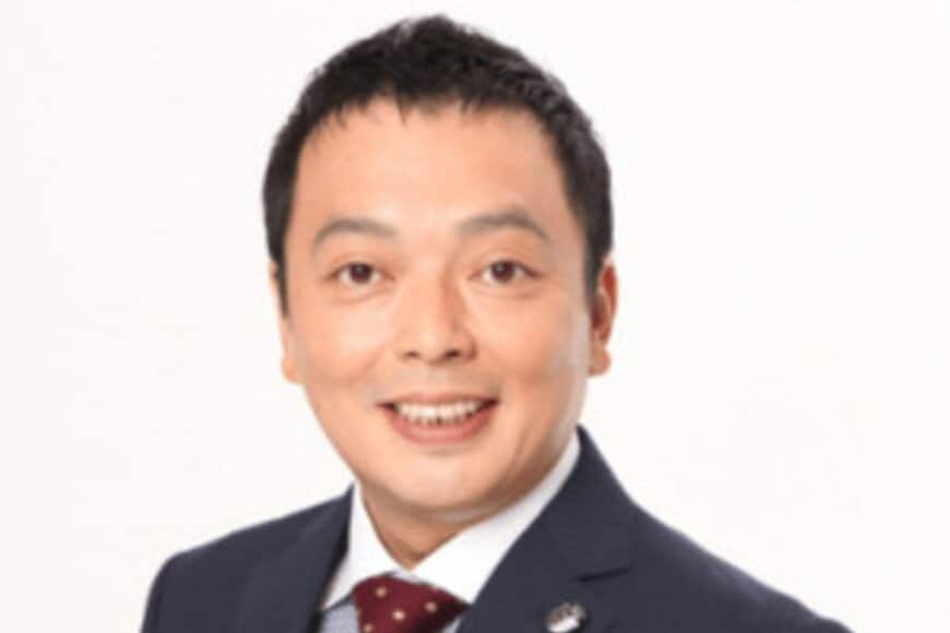 中川家の礼二が広島駅で6歳の長男と撮影した親子写真を公開。駅で敬礼ポーズをとる子どもの姿を報告し、鉄道趣味を楽しむ日常にほっこり