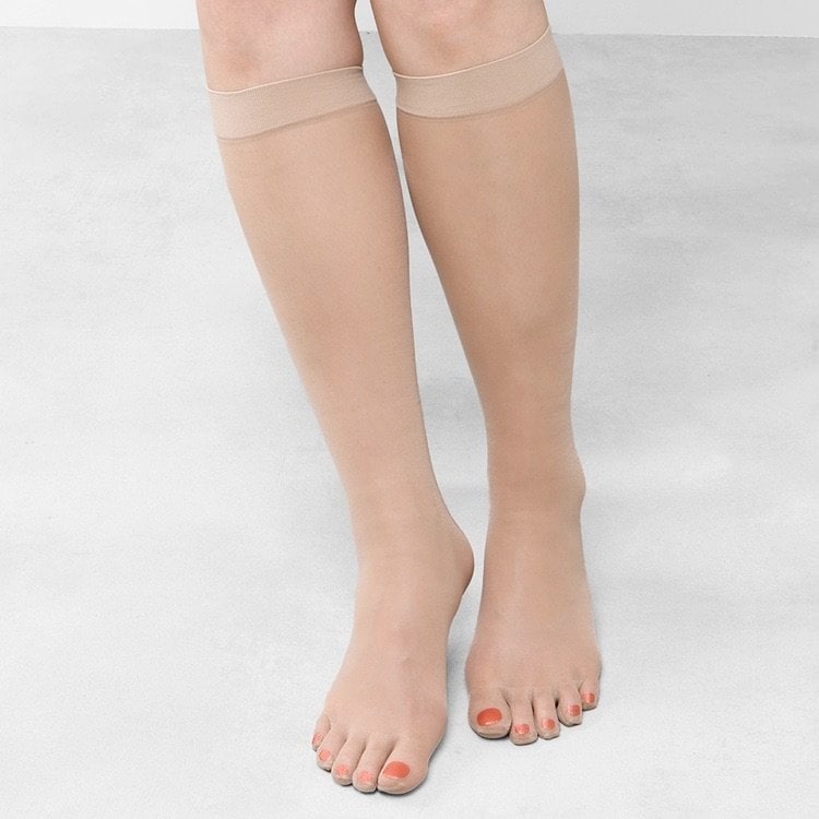 ケユカ公式 d 履くだけネイル ストッキング〈5本指・ハイソックス丈〉