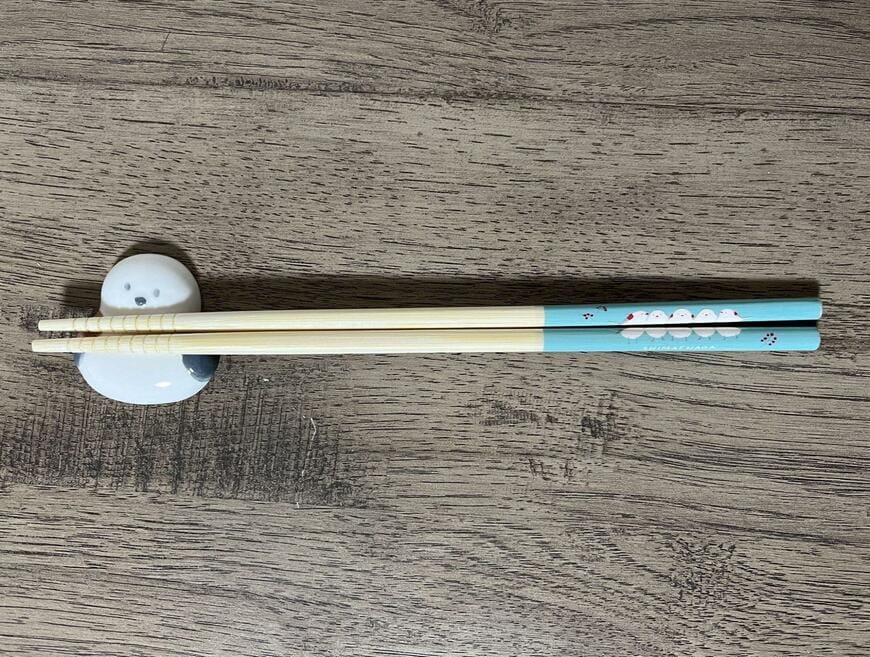 キャンドゥ、竹塗箸5P シマエナガ・陶器箸置き ふわふわシマエナガ画像