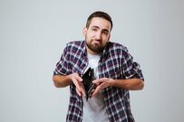 「お金に困りがちな人」の3つの特徴。やめるべき悪習慣とは？