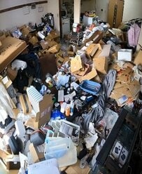 「心機一転できますように」荒れ果てた〈ゴミ屋敷〉→床が見える〈スッキリ空間〉に大変身！感動の声や反響続々