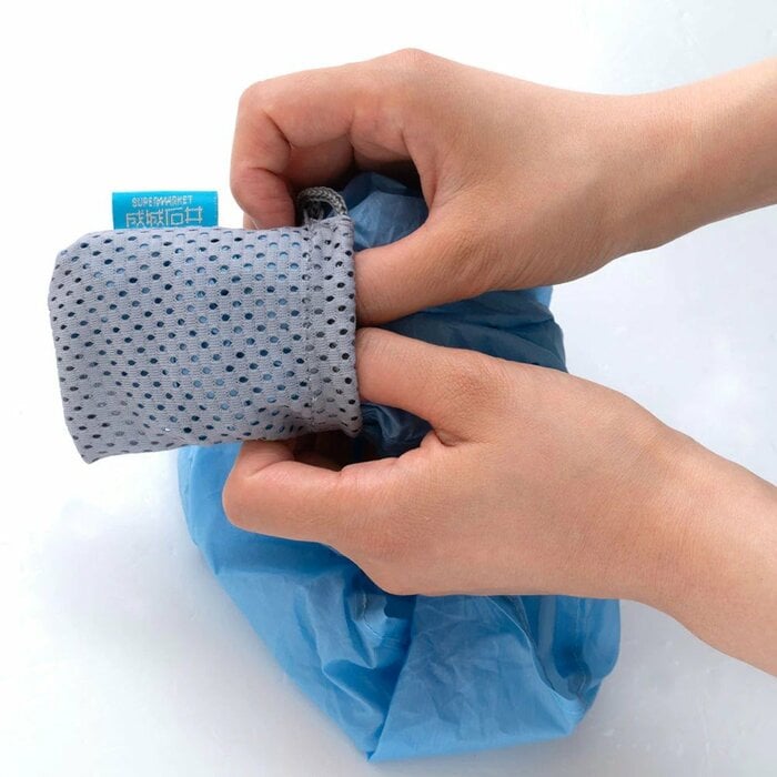 付属のメッシュポーチに収納することが可能