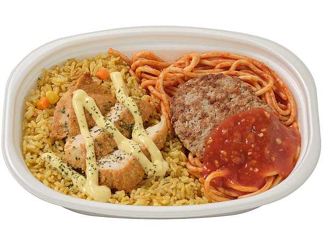 カレーピラフとタンドリー風チキンプレート