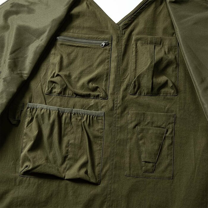 ガーデニングに必要な道具をまるっと収納できます