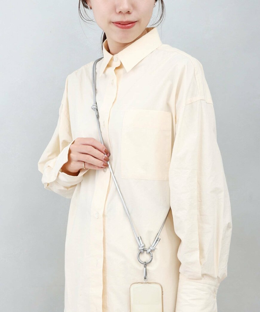 出所：3COINS公式　ムスビスマホショルダースリム