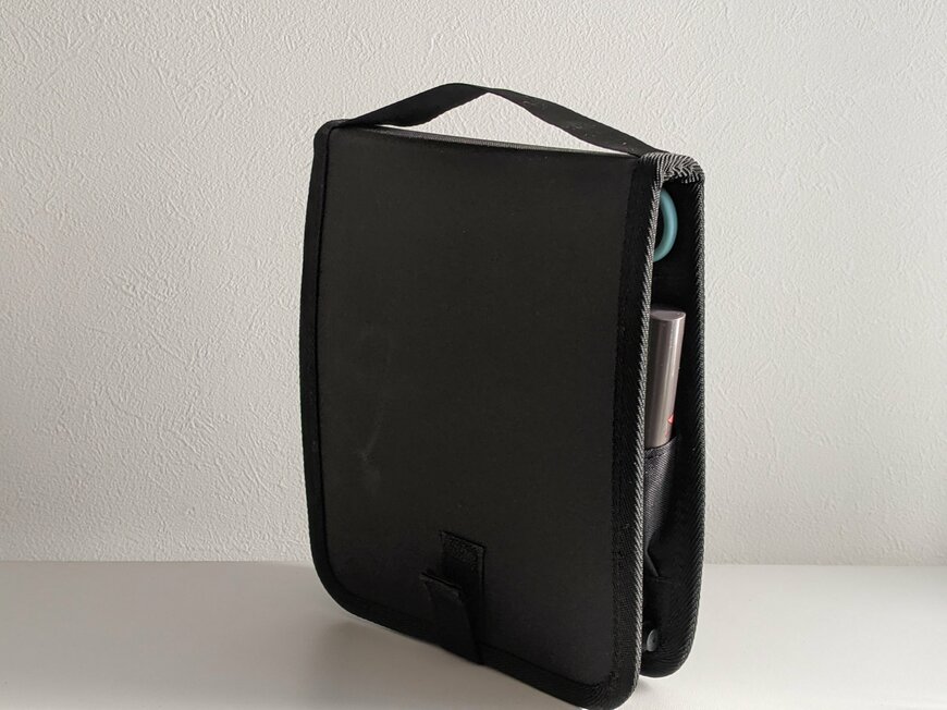 筆者撮影（Standard Products、持ち運べる文具収納ケース）