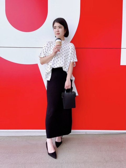 出所：ユニクロ公式オンラインストア レザータッチミニハンドルショルダーバッグ