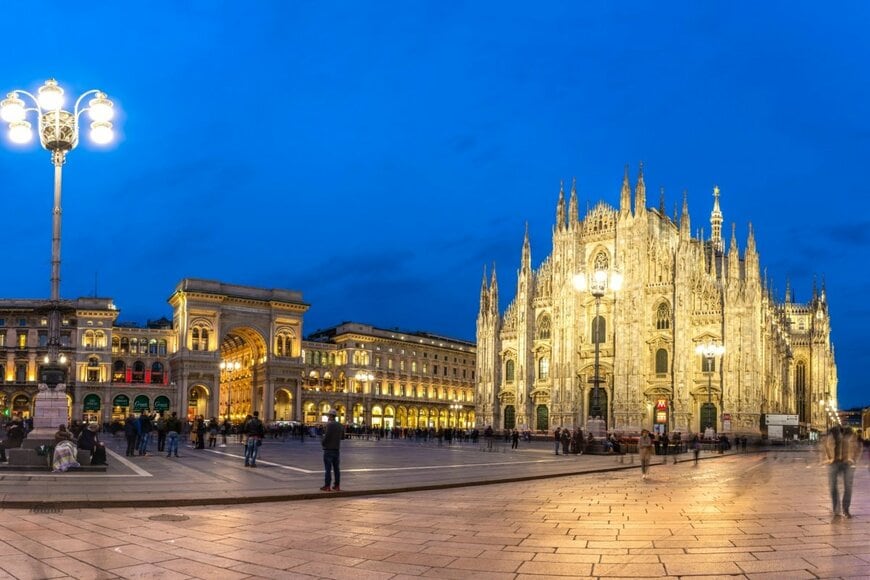 イタリア・ミラノ在住者が亡き母親の洋服を着てみたら…現地での予想外の評判に「素敵ですね！」「これは羨ましい」