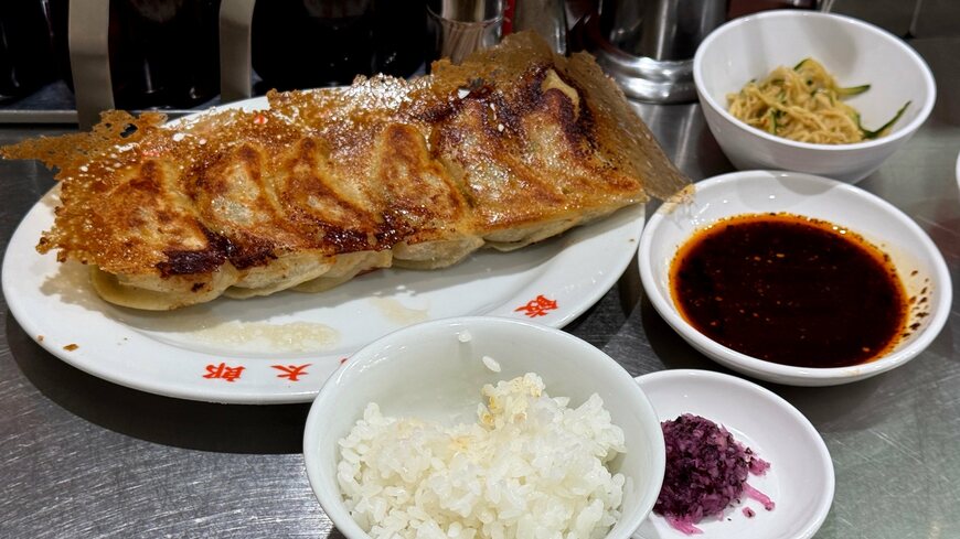 焼き加減が最高の餃子