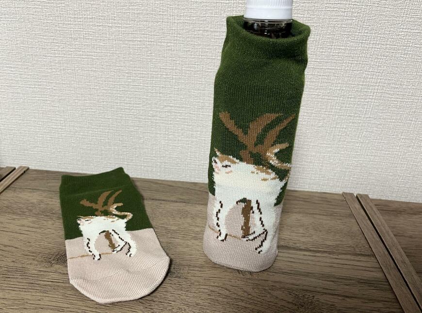 セリア、ピエール・ボナール《白い猫》名画ソックス商品画像