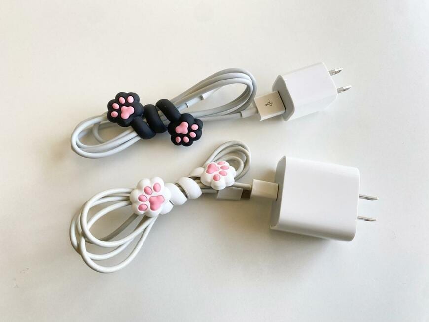 「ねじるケーブルバンド」「抗菌歯ブラシキャップ」