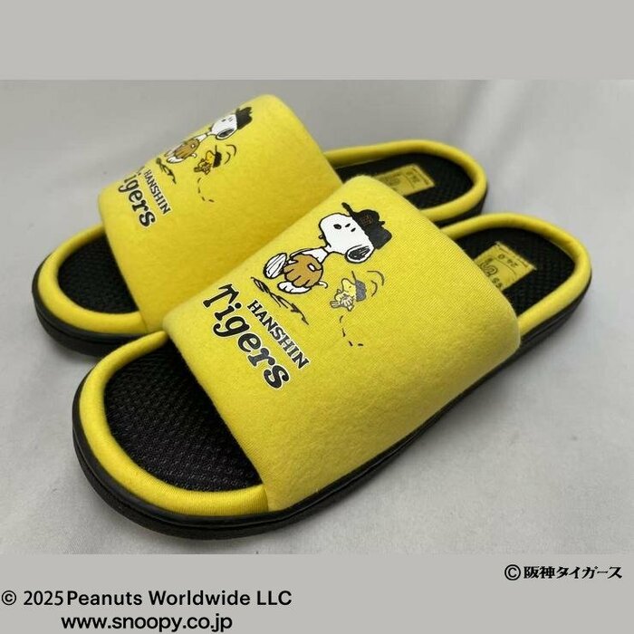 サンダル（PEANUTS×阪神タイガース）