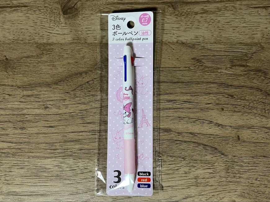筆者撮影（セリア、〈おしゃれキャット〉3色ボールペン）