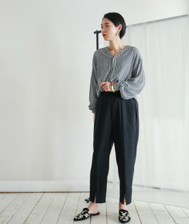 NUMBER 代官山 / FIL DE FER - トロストレッチ フロントスリットパンツ ¥17,280（税込）