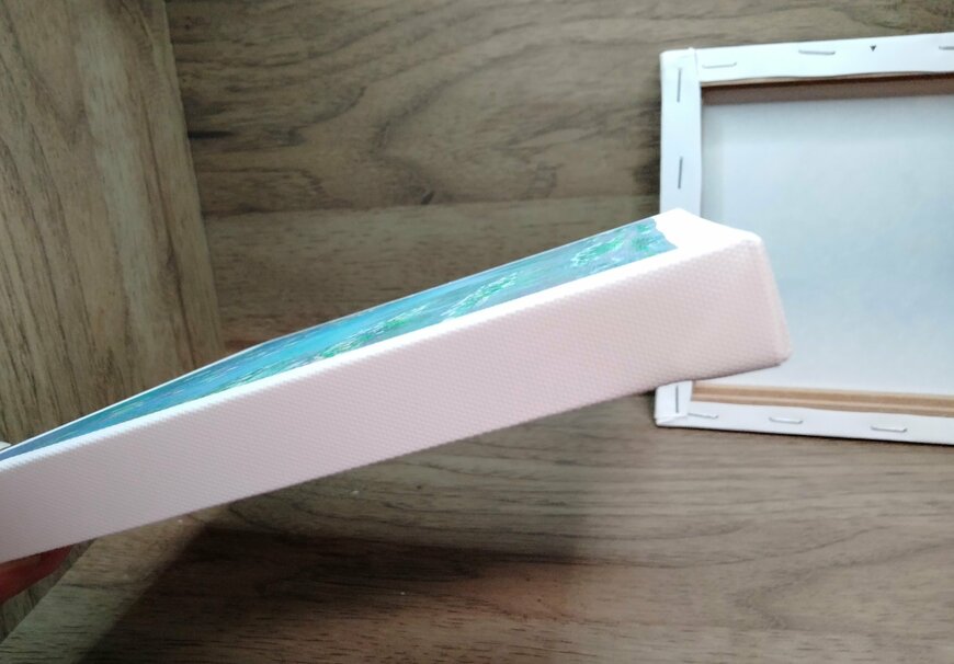 筆者撮影（ダイソー、インテリアアートパネル）