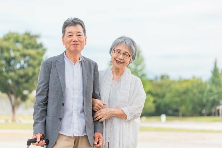 【70歳代・ふたりの老後】平均貯蓄額はいくら？中央値もみる。厚生年金と国民年金の平均はいくらか